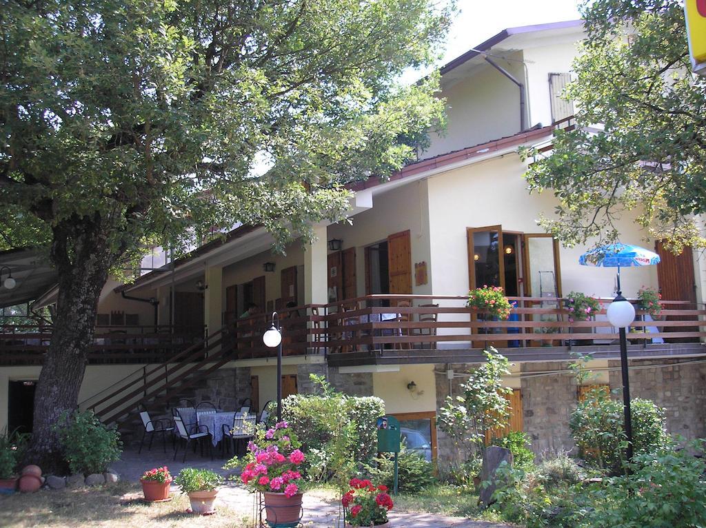 פנאבילי Albergo Lago Verde מראה חיצוני תמונה